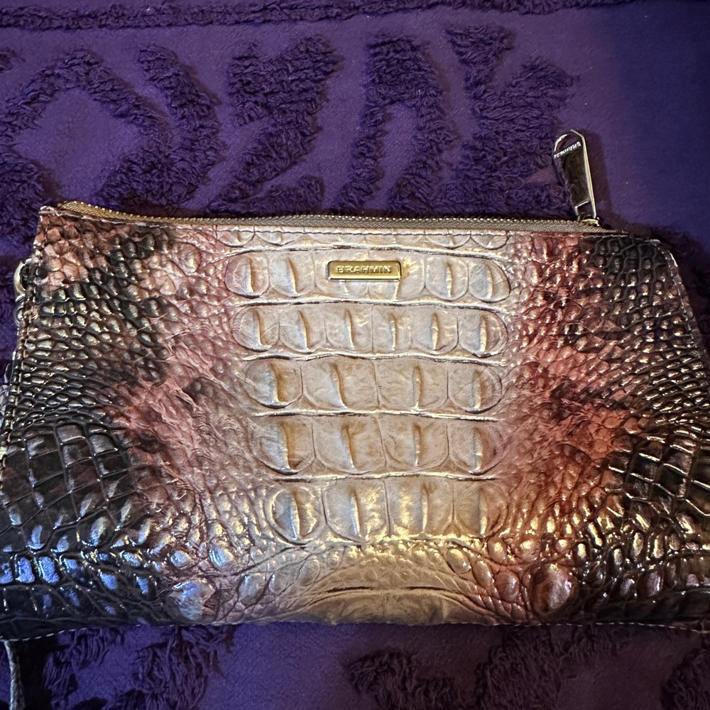 Daisy Ombré Wristlet Brown and Tan